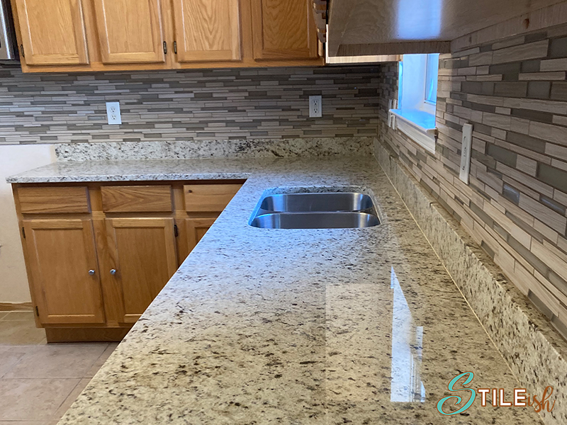 backsplash mosaic glass