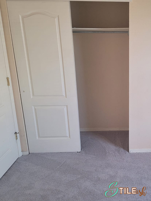 Stileish gray carpet bedroom